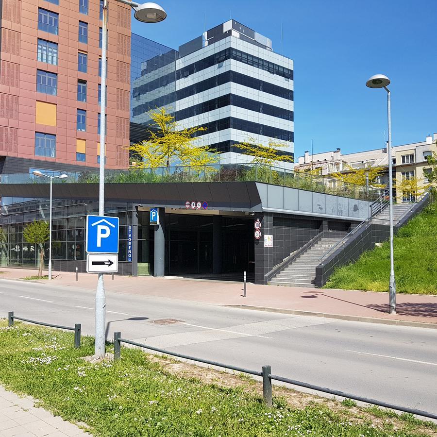 Apartment Viktor,Parking أوسييك المظهر الخارجي الصورة