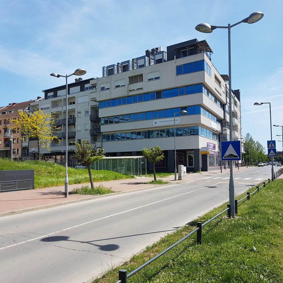 Apartment Viktor,Parking أوسييك المظهر الخارجي الصورة